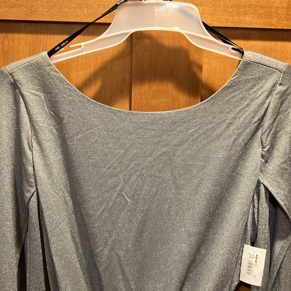 NWT BCBG Paris Women's Sparkly Silver Tied Waist Romper with Split Sleeves XL - Picture 3 of 4